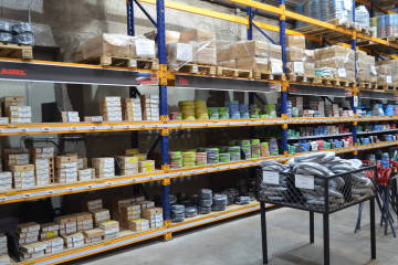 De toepassing van het e-ink elektronische schaplabel in de ijzerwaren- en badkamerindustrie